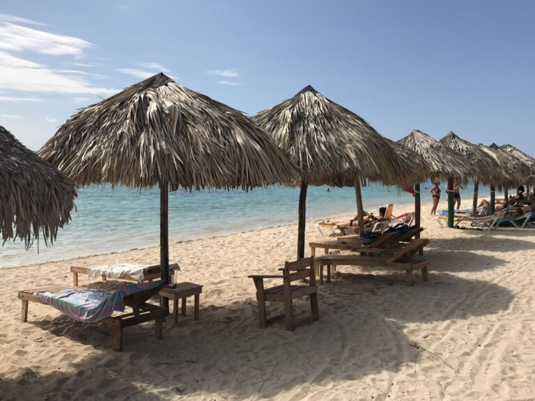 Trinidad-Playa-Ancon-Cabanas