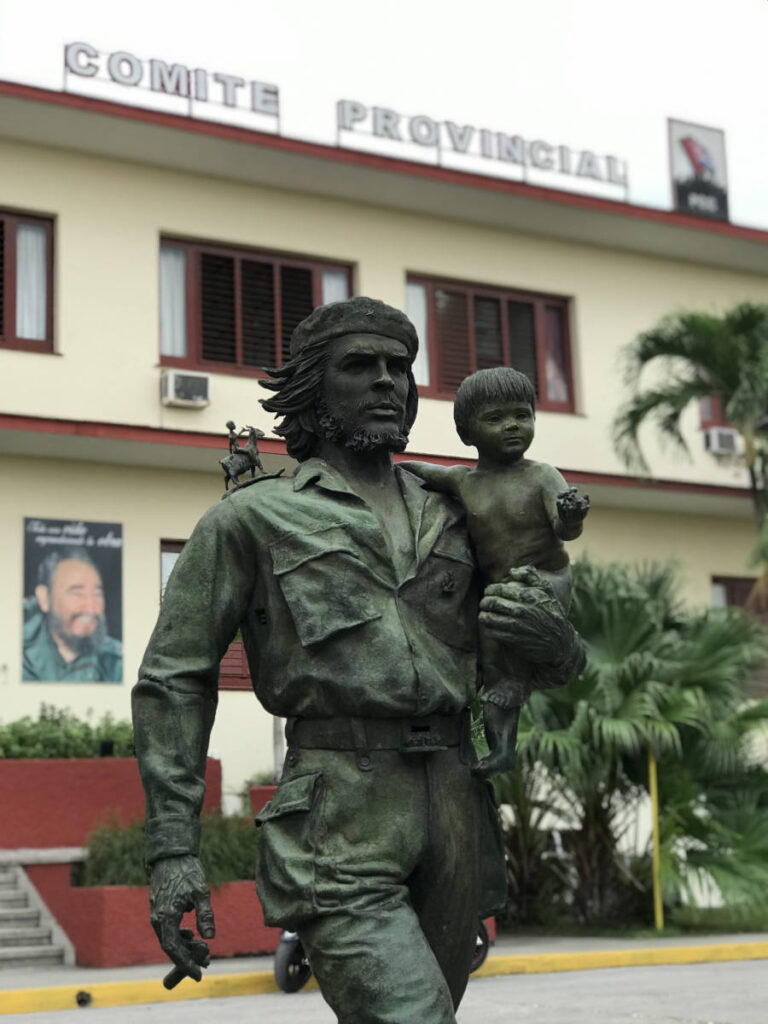 santa-clara-che-comite-nino