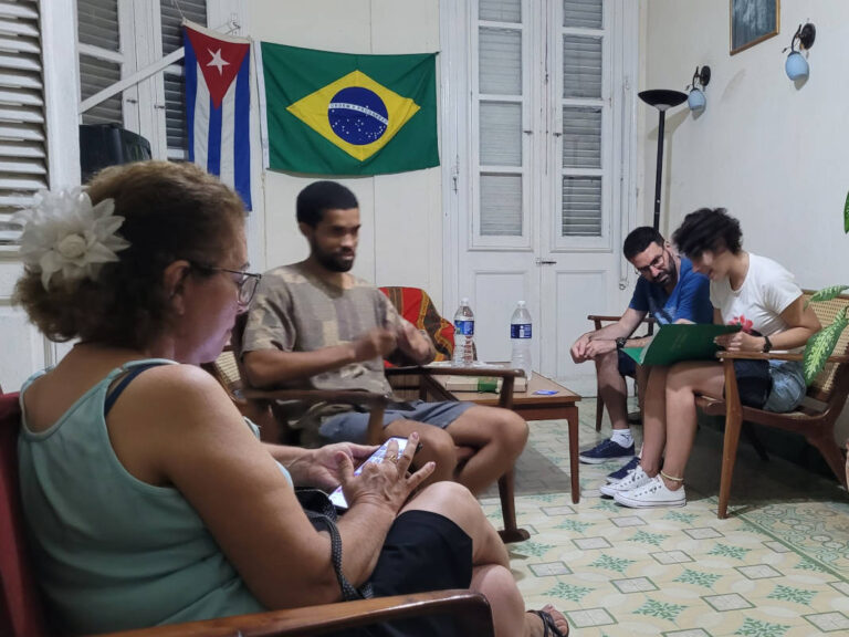 havana-casa-particular-amistad-casal-album