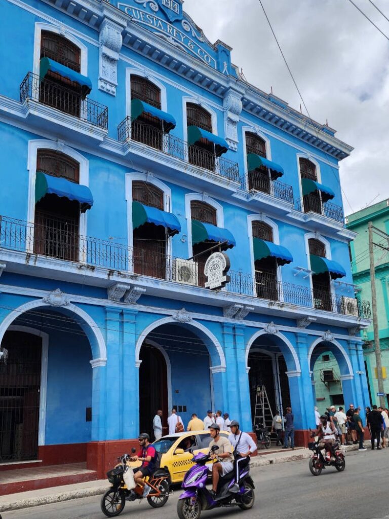 havana-fabrica-tabaco-frente