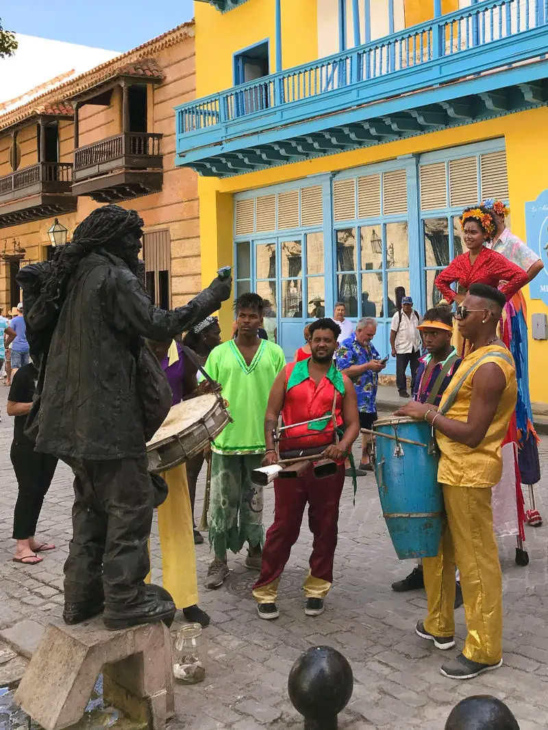 havana-obispo-grupo-arte
