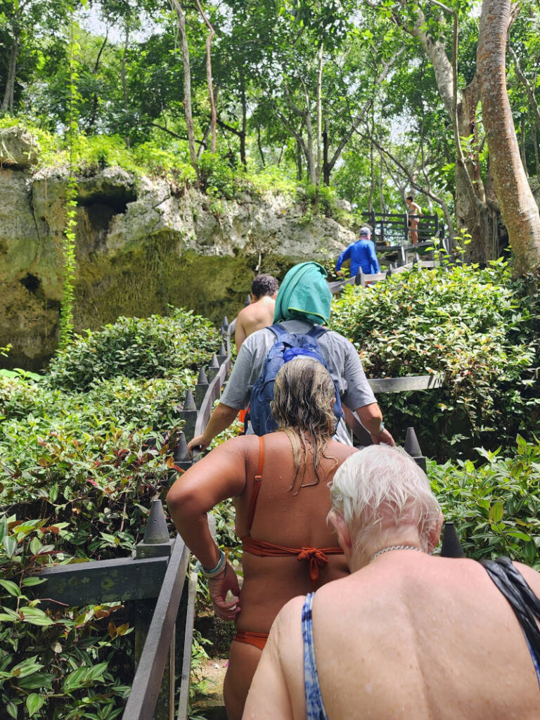 varadero-cueva-saturno-subida