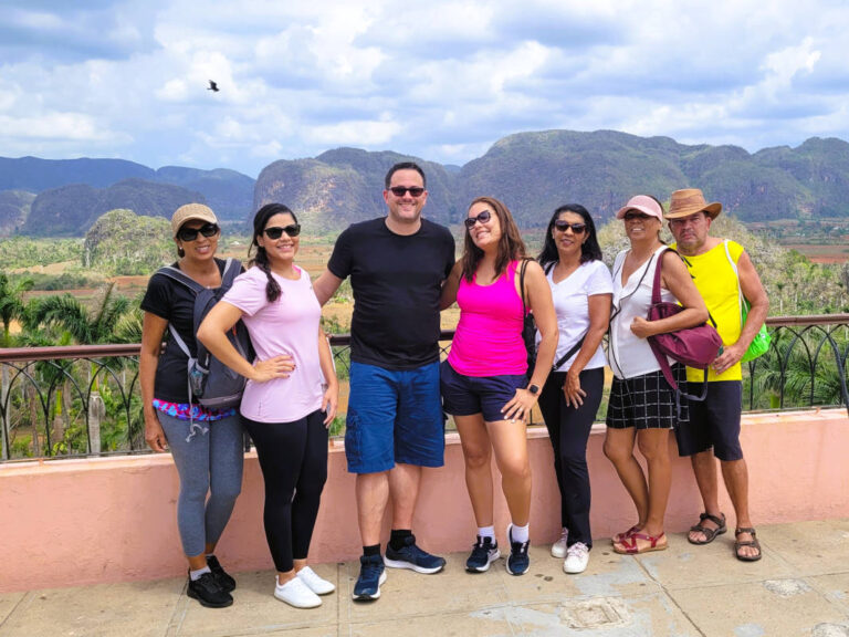 vinales-mirante-mogote-família