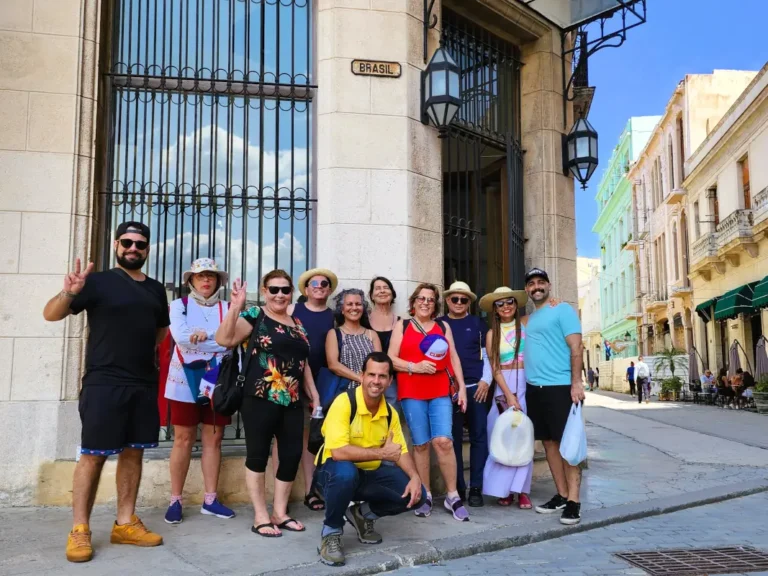 havana-centro-plaza-vieja-brasil