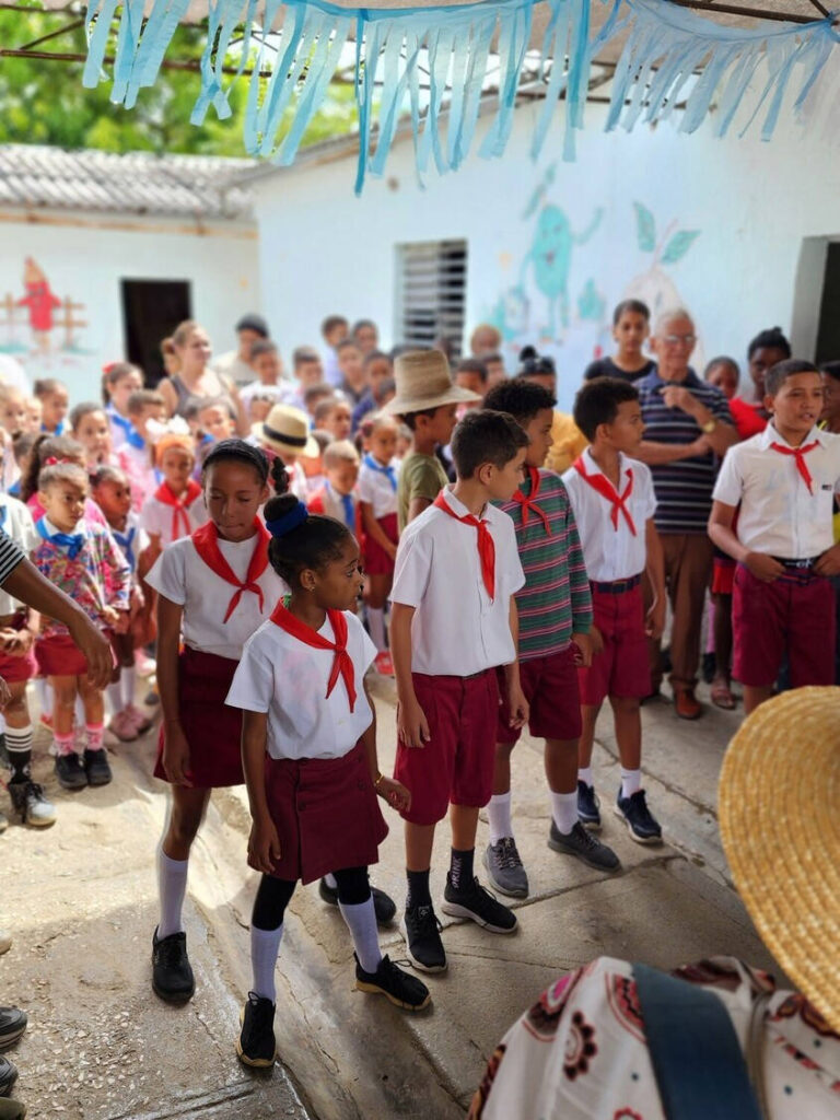 escuela-antonio-maceo-grajales-8 3x4